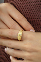 14K Stone-Set Engagement Gold Ring
