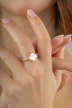 White Reflective Clover Gold Ring