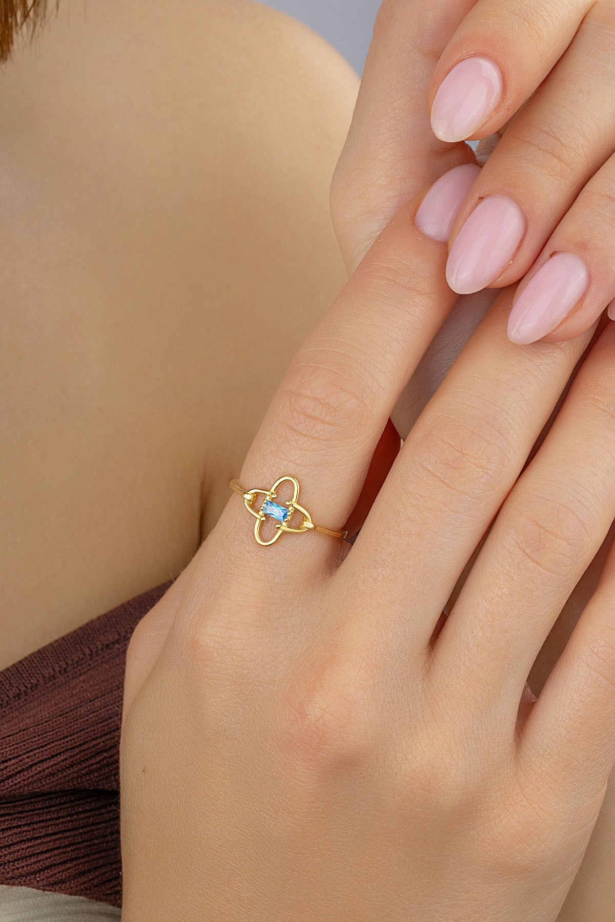 Four Leaf Link Gold Ring