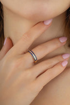 Black Stripe Inner Stone-Set Gold Ring