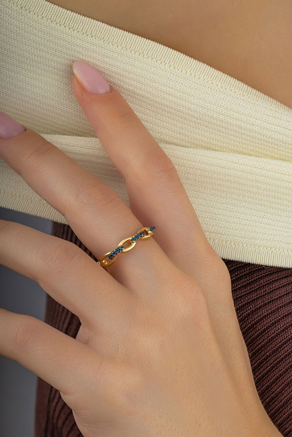 Blue Link Gold Ring