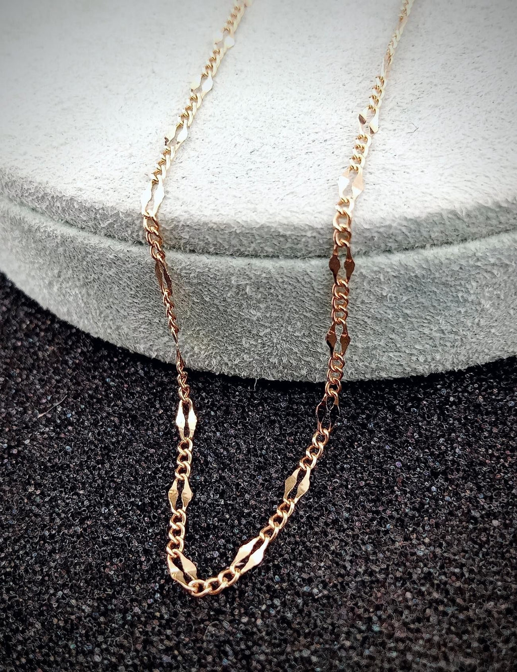 14K Boomerang Detail Chain Gold Necklace