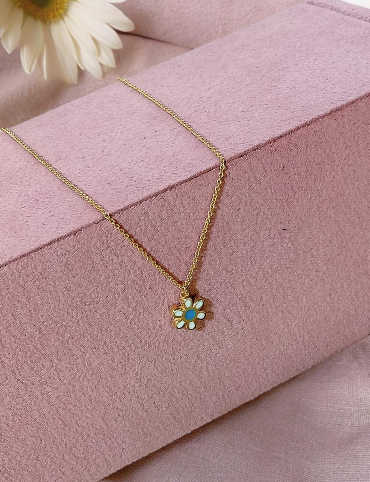 14K Enamel Daisy Gold Necklace
