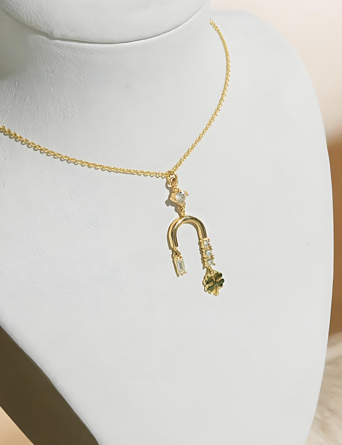 14K Clover Pendant Gold Necklace