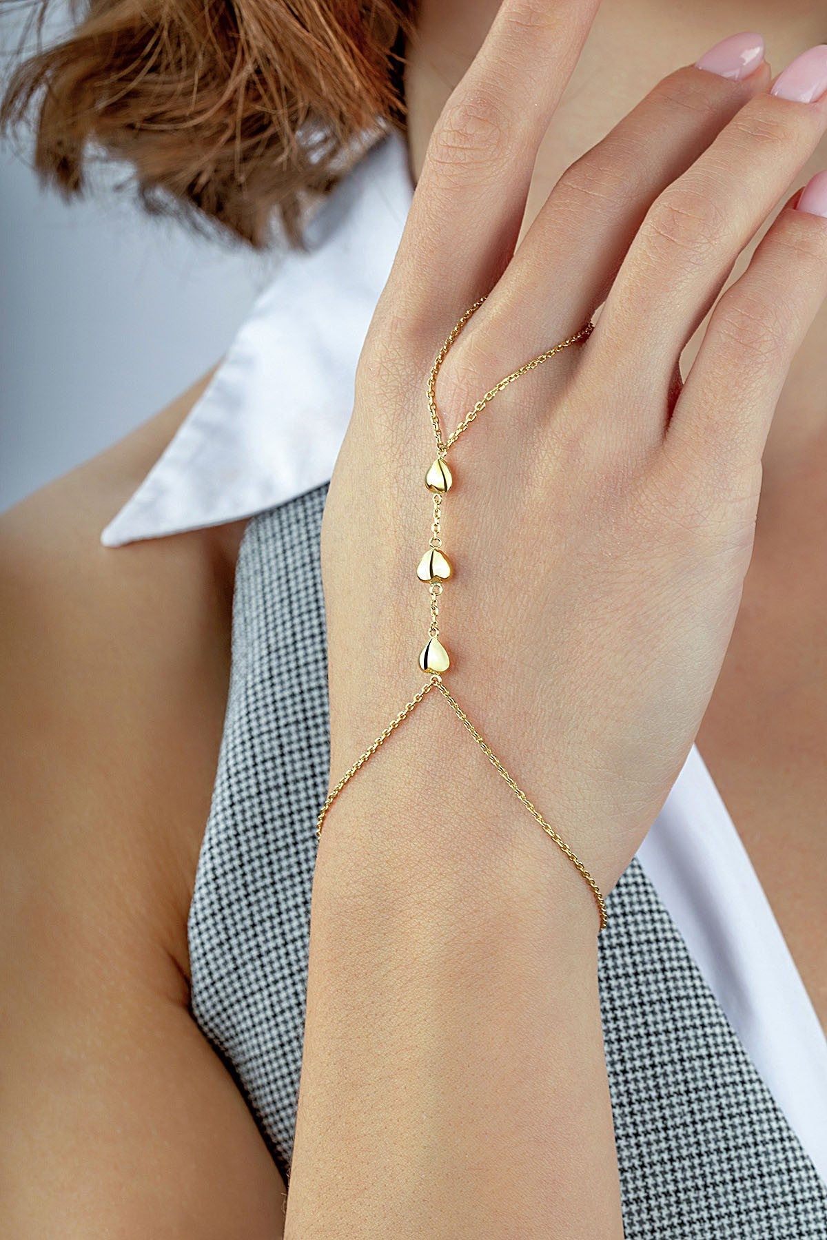 14K 3 Heart Gold Hand Chain Bracelet Secondary image