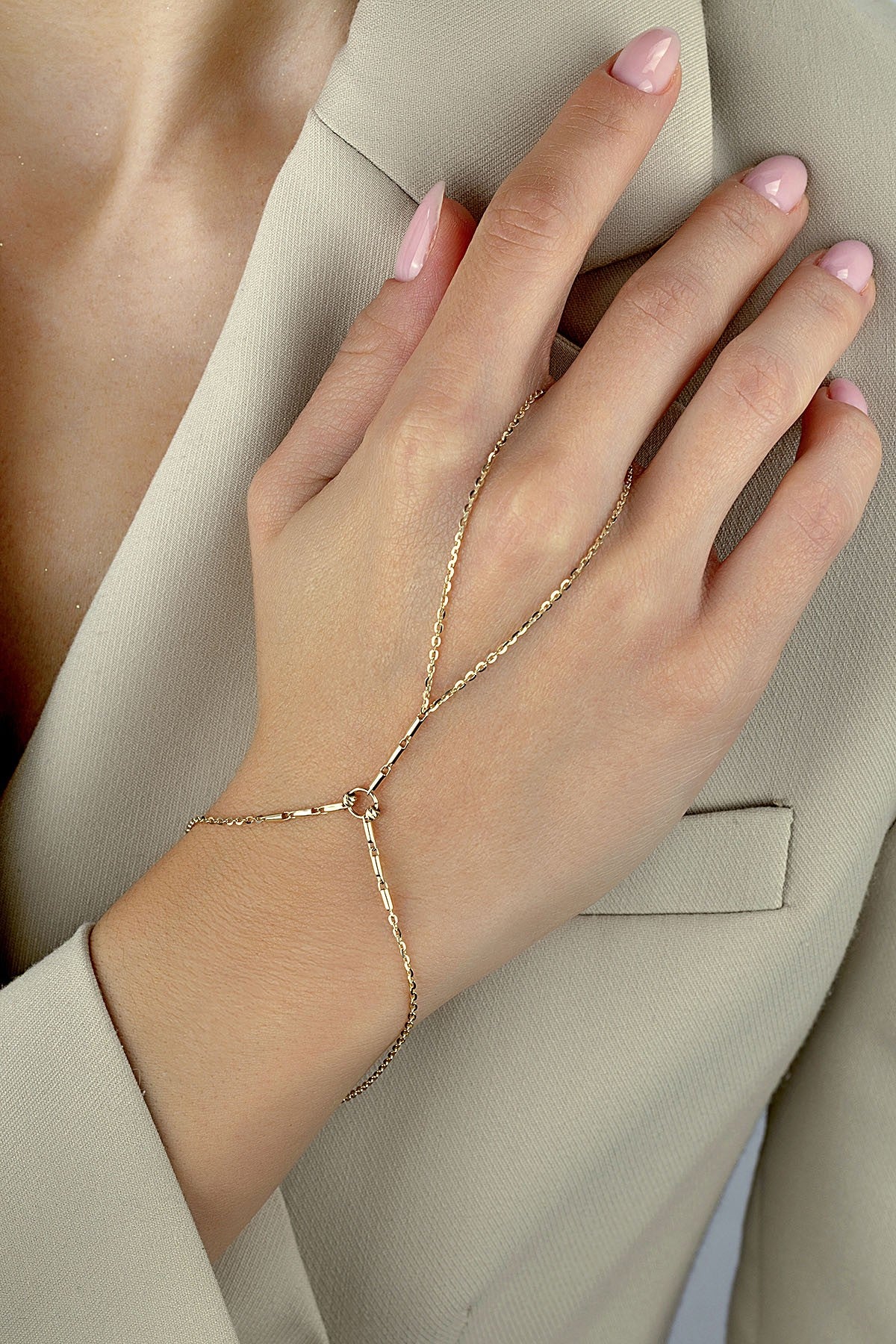 14K Chain Gold Hand Chain Bracelet