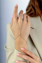 14K Starfish Gold Hand Chain Bracelet