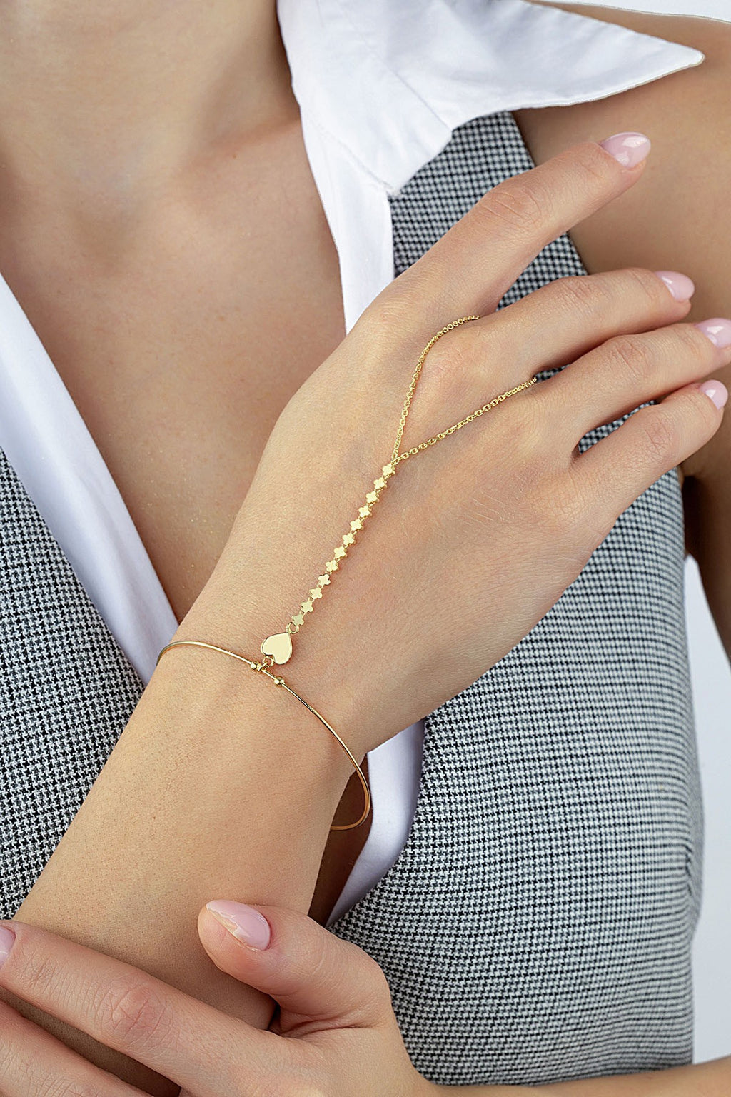 14K Heart Bold Chain Hand Chain Bracelet