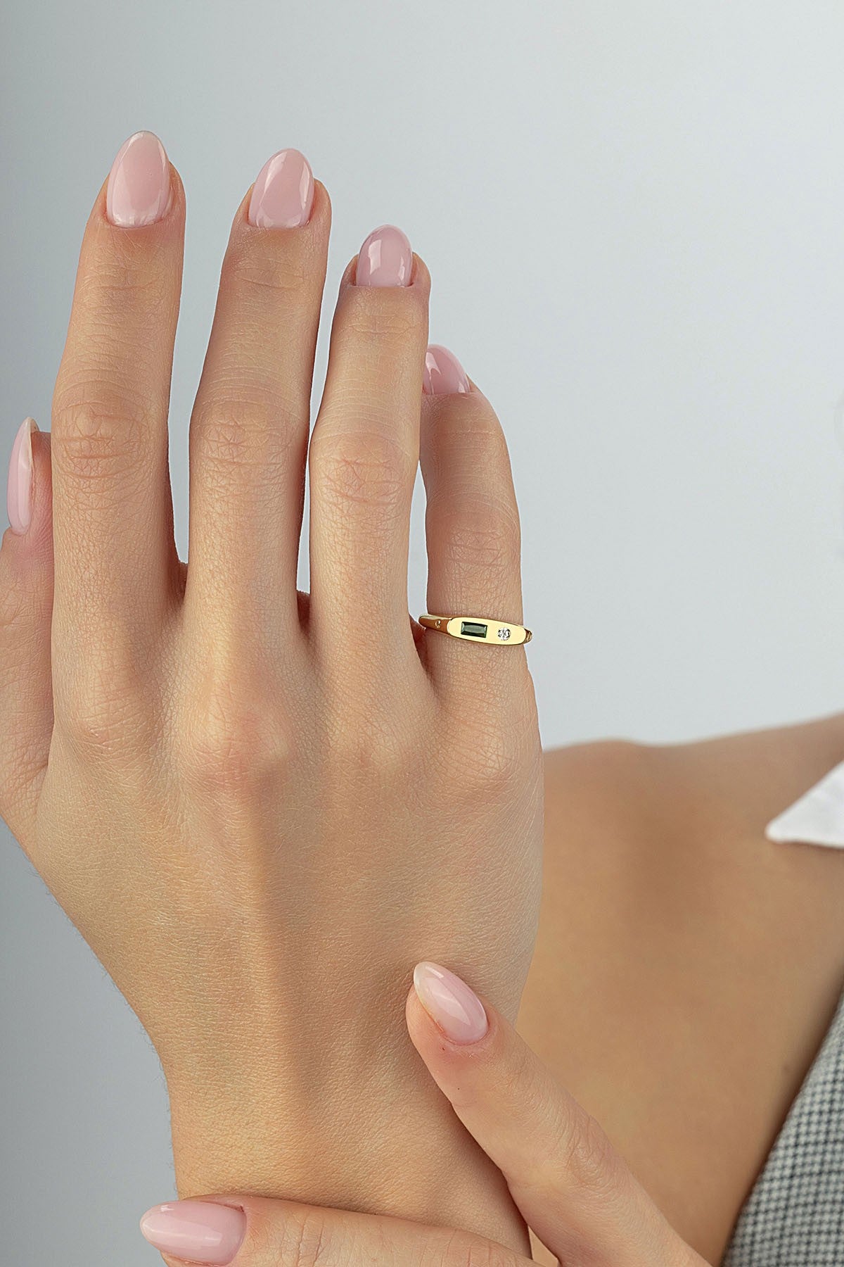 Rectangular Green Stone-Set Pinky Gold Ring Secondary image