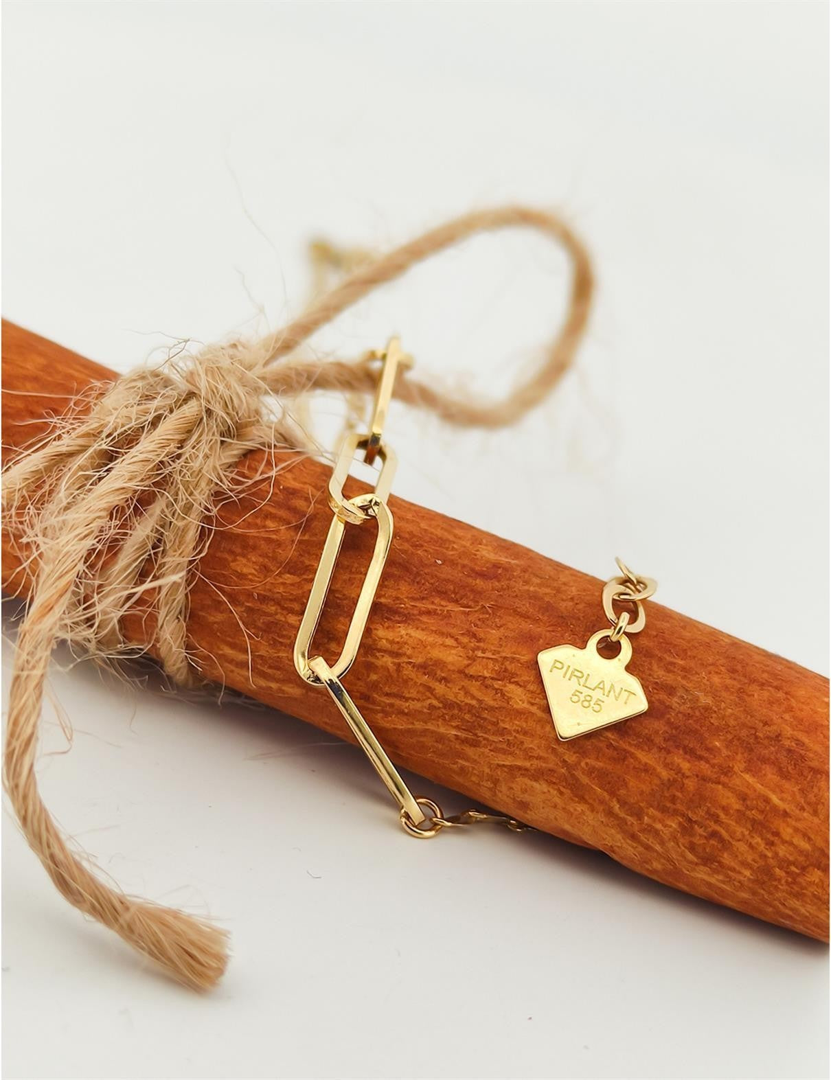 Boomerang Paperclip Gold Bracelet
