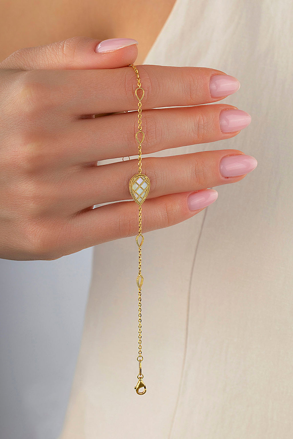 Reversible Green White Mother-of-Pearl Pear Gold Bracelet