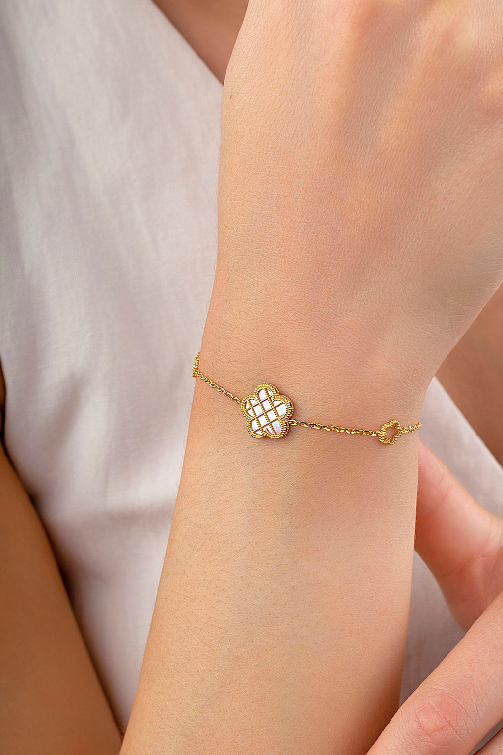 Reversible Pink White Mother-of-Pearl Floral Gold Bracelet
